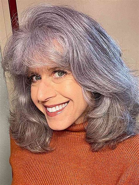 Medium Length Gray Wigs VS Synthetic Layered Wigs VS Wavy Lace Front Wigs