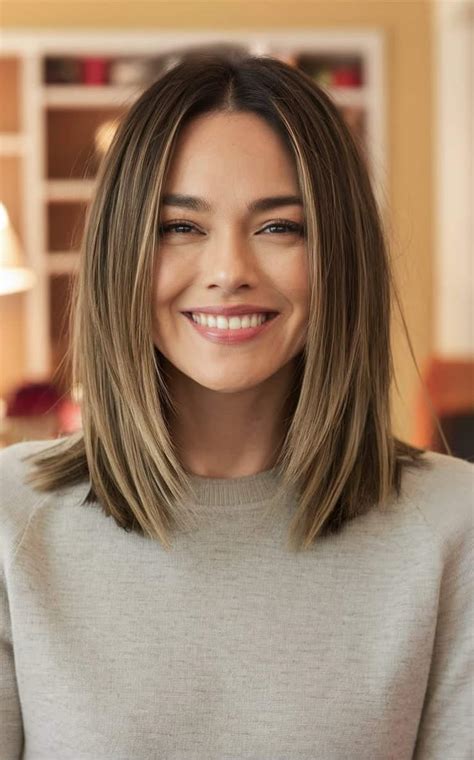 Medium Straight Haircuts: A Timeless and Versatile Choice