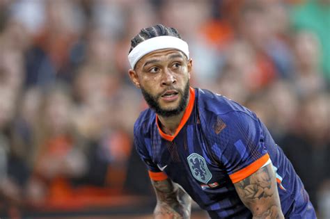 Memphis Depay: Voetbalvirtuoos met een kleurrijk palet