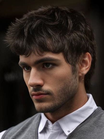 Men'S Lace Wigs With Bangs: The Trend