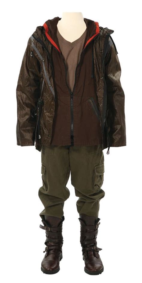 Men's Hunger Games Costume: Ignite Your Inner Victor