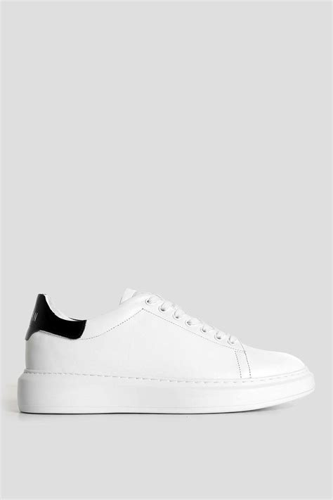 Men's Leather Sneakers: The Epitome of Style, Comfort, and Durability