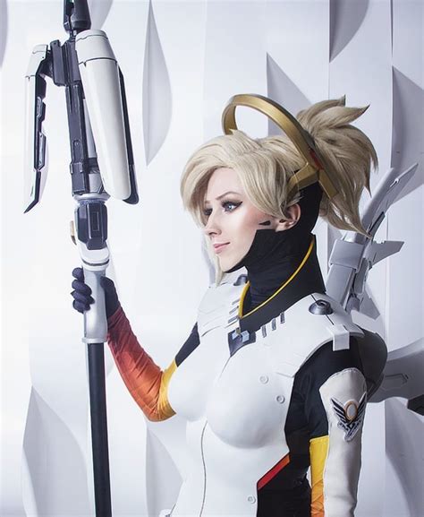 Mercy Cosplay: A Radiant Embodiment of Healing and Inspiration