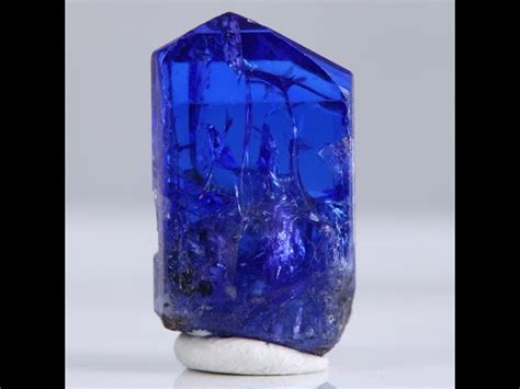 Mesmerizing Blue and Purple Crystals: Unveiling Their Enchanting Properties and Applications