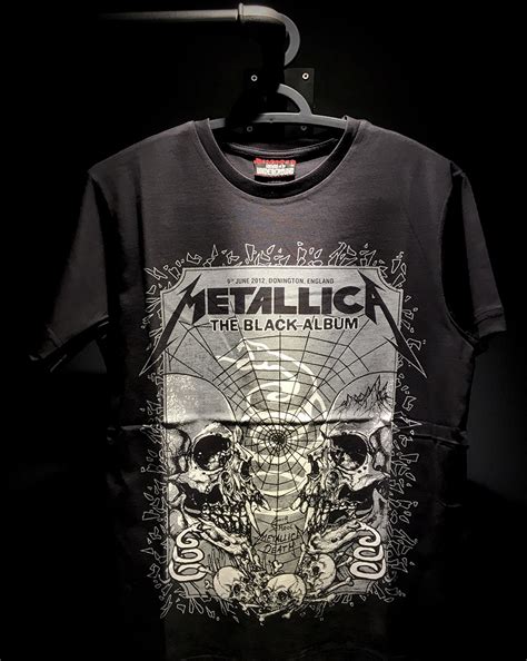 Metallic Black Album T-shirt: The Ultimate Fashion Statement for Music and Rock Enthusiasts