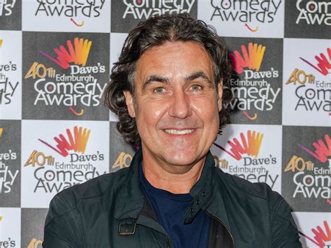 Micky Flanagan Perücke: Dein Weg zu einem ikonischen Look