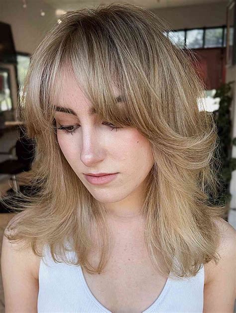 Mid Length Wigs VS Synthetic Layered Wigs: 2023-2025 Industry Outlook and Competitive Landscape