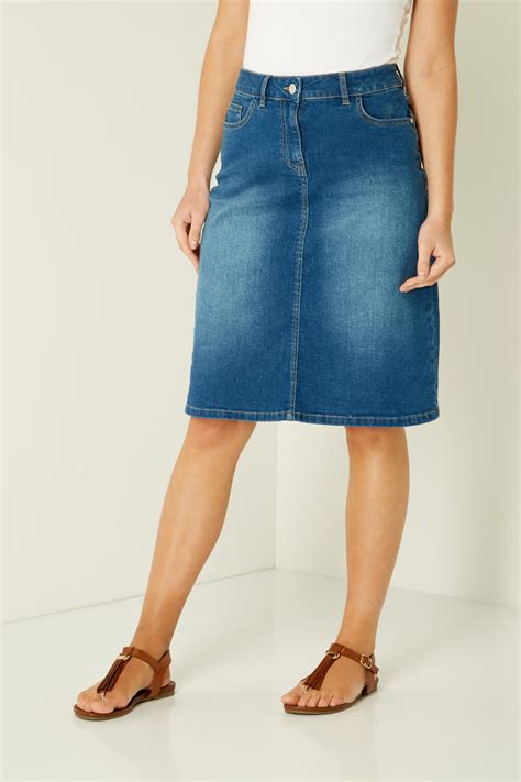 Mid-Length Denim Skirts: A Timeless Style for Every Occasion