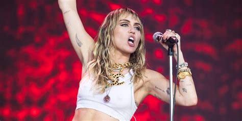 Miley Cyrus Rings in the New Year with 2023 Bash 