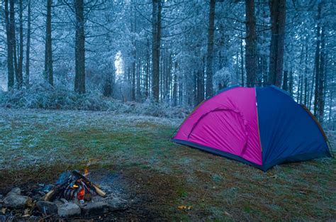 Military Winter Tents: The Ultimate Guide to Staying Warm and Comfortable in Extreme Conditions