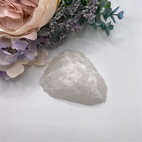 Milky Quartz Raw: A Stone of Tranquility, Healing, and Transformation