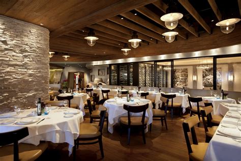 Milos Restaurant New York: An Enchanting Dining Experience