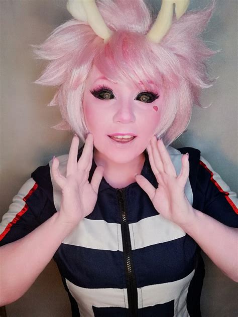 Mina cosplay