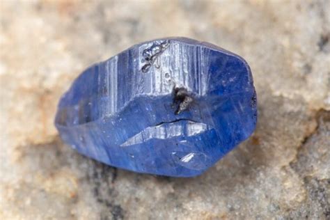 Minerals That Are Blue: A Comprehensive Guide to Stunning Gemstones and Minerals