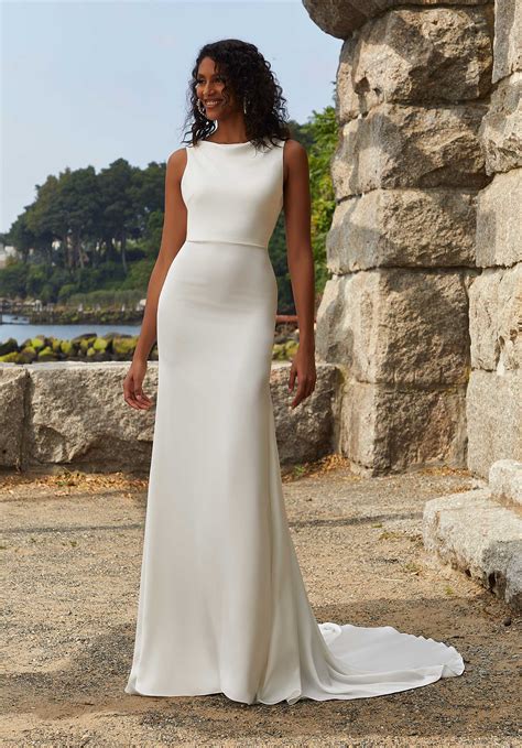 Minimalist Wedding Dresses: 100+ Chic Options for a Timeless Look