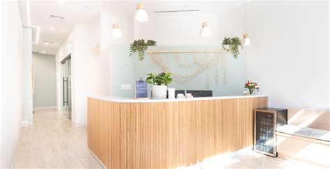 Mint + Bella Dental Clinic: A Comprehensive Patient-Oriented Approach to Dental Excellence