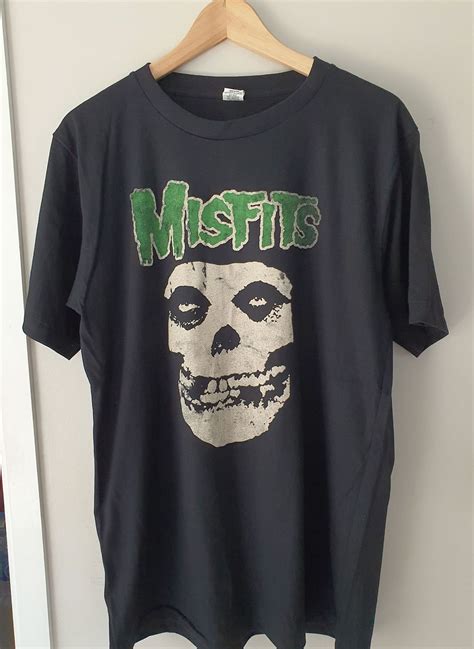 Misfits T-Shirt Vintage: A Timeless Expression of Rebellion and Counterculture