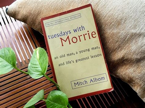 Mitch Albom's Tuesdays with Morrie: 13 Lessons on Living, Dying, and the Meaning of Life