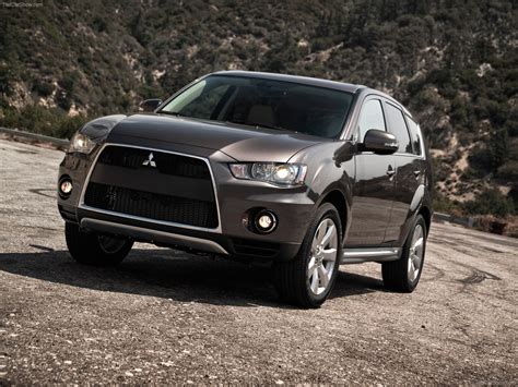 Mitsubishi Outlander 2012: Um Crossover Versátil e Confiável