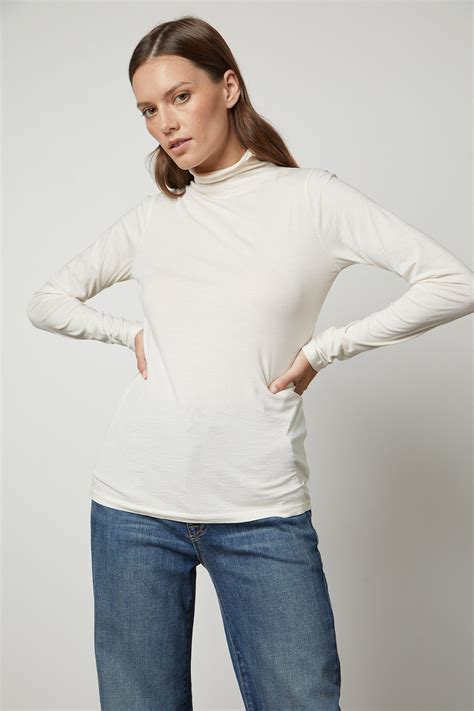 Mock Turtleneck Tee Shirts: A Versatile Wardrobe Staple