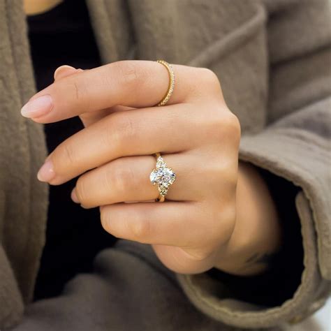 Moissanite Jewelry: Unveiling the Ethical & Sparkling Alternative