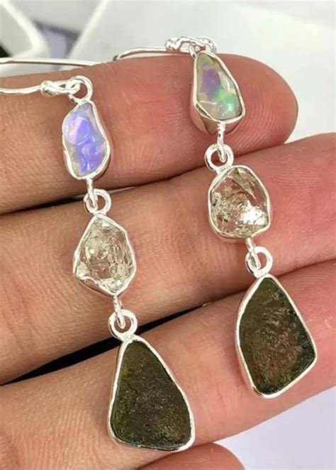 Moldavite Earrings: A Guide to the Extraterrestrial Gemstone