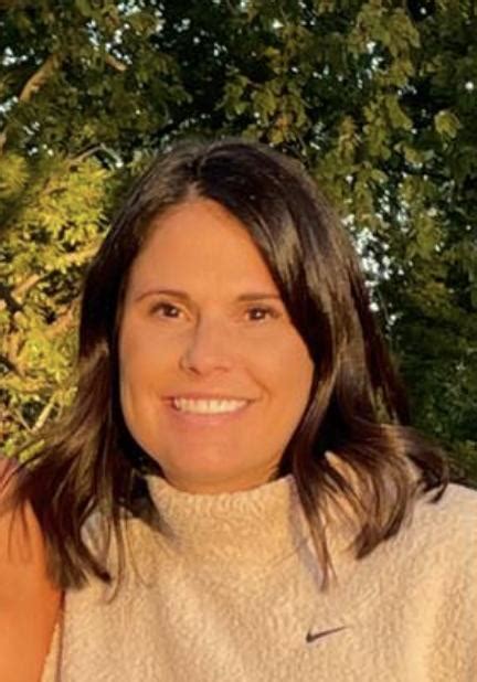 Molly Barlow: A Trailblazing Leader in Fort Dodge, Iowa