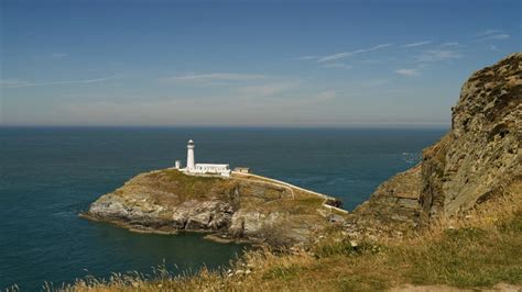 Mon: Ynys Môn - Yr Ynys Burdd