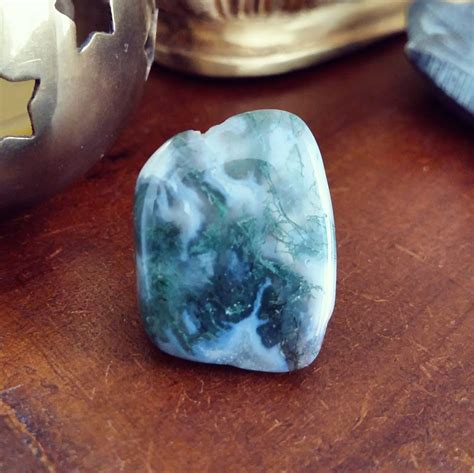 Money Agate, the Gemstone that Helps You Manifest Abundance