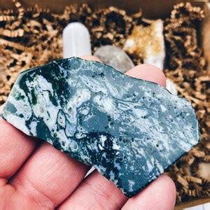 Money Agate: The Crystal of Prosperity and Abundance