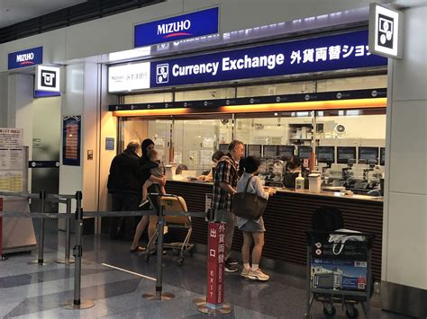 Money Exchange in the Airport: Airport Currency Services That Will Save You Time and Money