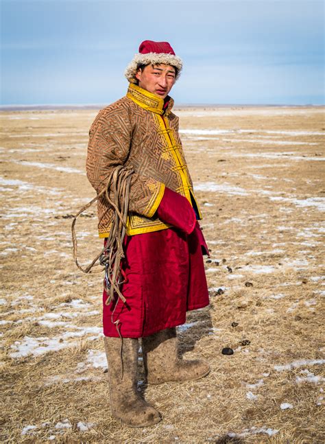 Mongolia s Nomads Life on the Steppe Reader