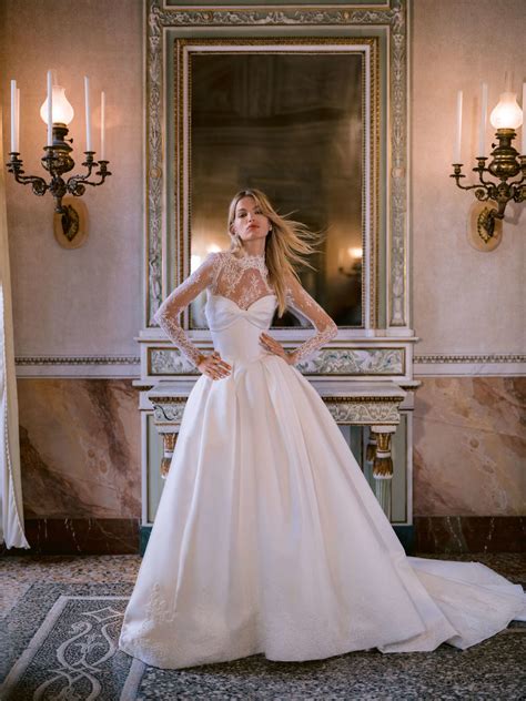 Monique Lhuillier: Bridal Elegance Redefined