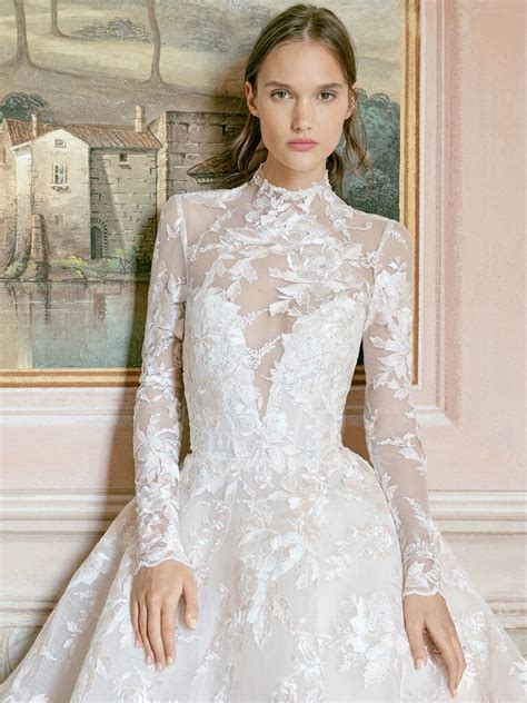 Monique Lhuillier Wedding Dresses: Unveiling the Ultimate Bridal Extravagance