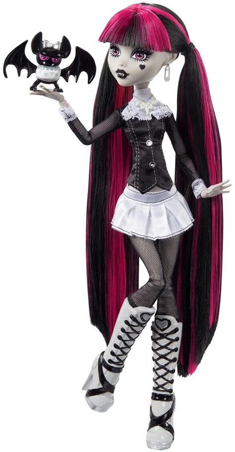 Monster High Black and White: A Hauntingly Fashionable Collection