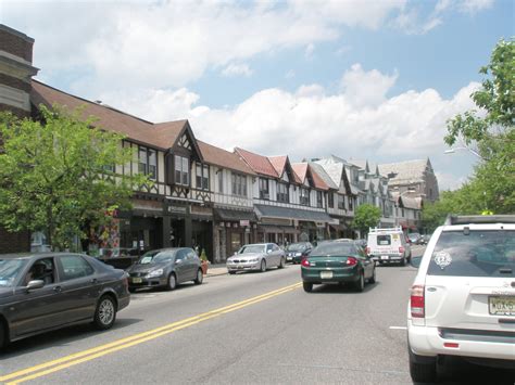 Montclair, New Jersey: A Guide to the 48,119 Residents' Town