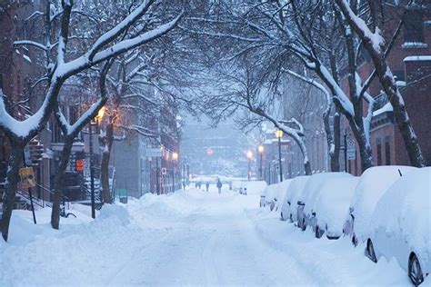 Montreal's Weather: A Guide to Surviving the Seasons