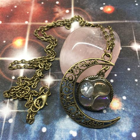 Moonstone Necklace: An Enchanting Talisman of Guidance and Emotion