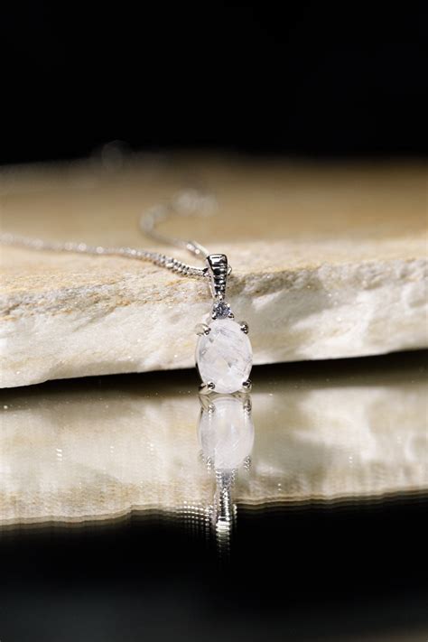 Moonstone Necklaces: Mystical Adornments for Illumination and Intuition