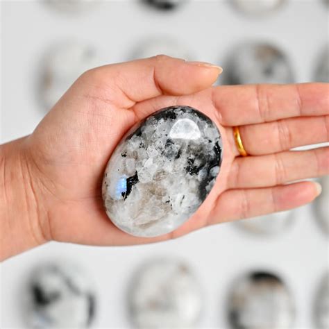 Moonstone Palm Stone: A Guide to Its Benefits and Uses