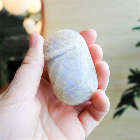 Moonstone Palm Stone: A Guide to Its Healing and Spiritual Properties