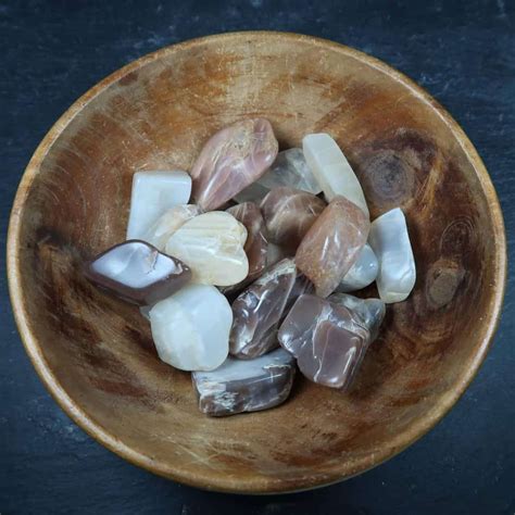 Moonstone Tumbled: An Enchanting Gemstone for 1001 Uses