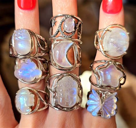 Moonstone Tumbled: Discover the Enchanting Glow and Healing Properties