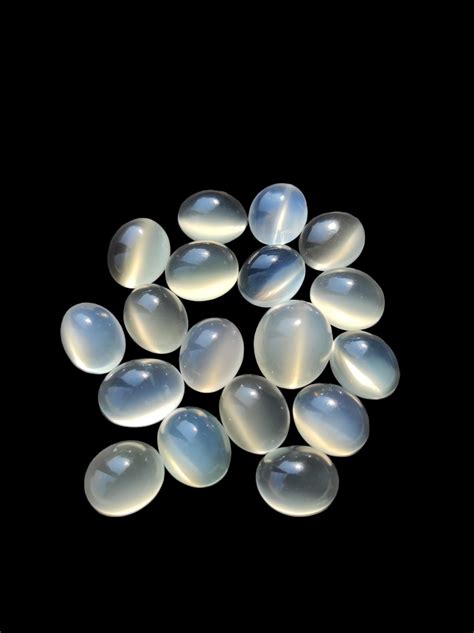 Moonstone Tumbled: The Mystical Gemstone for Intuition, Balance, and Growth