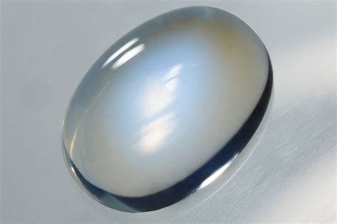 Moonstone White: A Guide to the Enchanting Gemstone