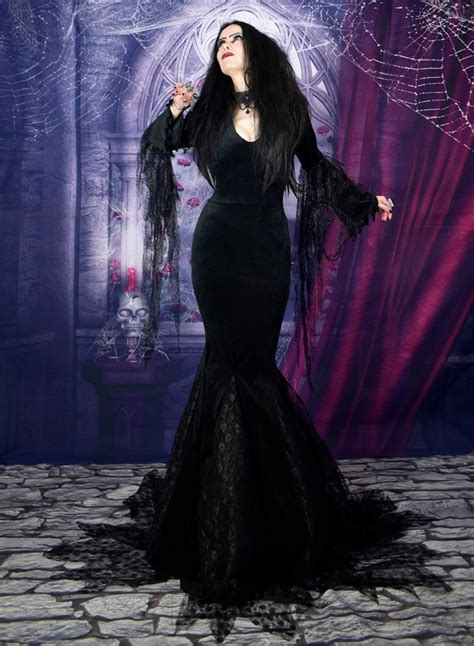 Morticia's Dress: A Timeless Icon of Gothic Elegance