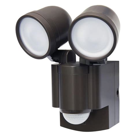 Motion Activated Outdoor LED Light: 360° Coverage, 2000 Lumens, and Energy Savings