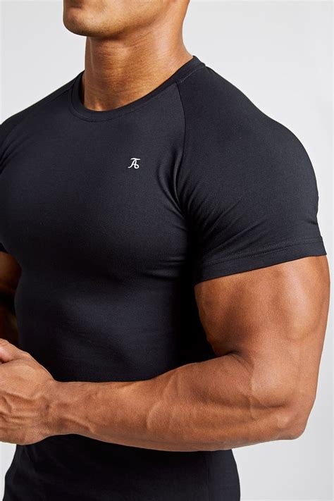 Muscle Fit T-Shirt: Elevate Your Physique and Exude Confidence