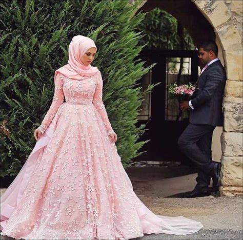 Muslim Bridal Dress: A Journey of Elegance and Tradition