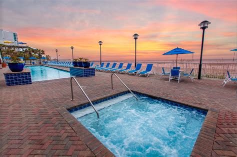 Myrtle Beach Hotels Pet Friendly Oceanfront: The Top 10 for You and Your Furry Friend